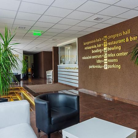 Hotel Lineas Prešov Exteriér fotografie
