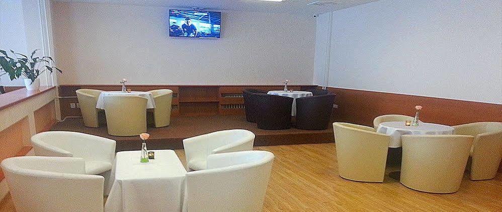 Hotel Lineas Prešov Exteriér fotografie